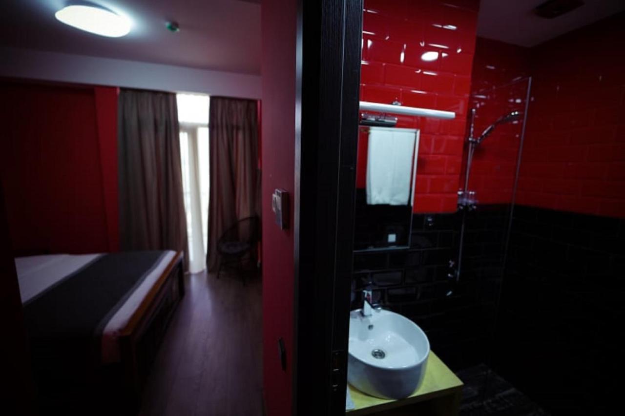 Hotel Linge Tbilisi Buitenkant foto