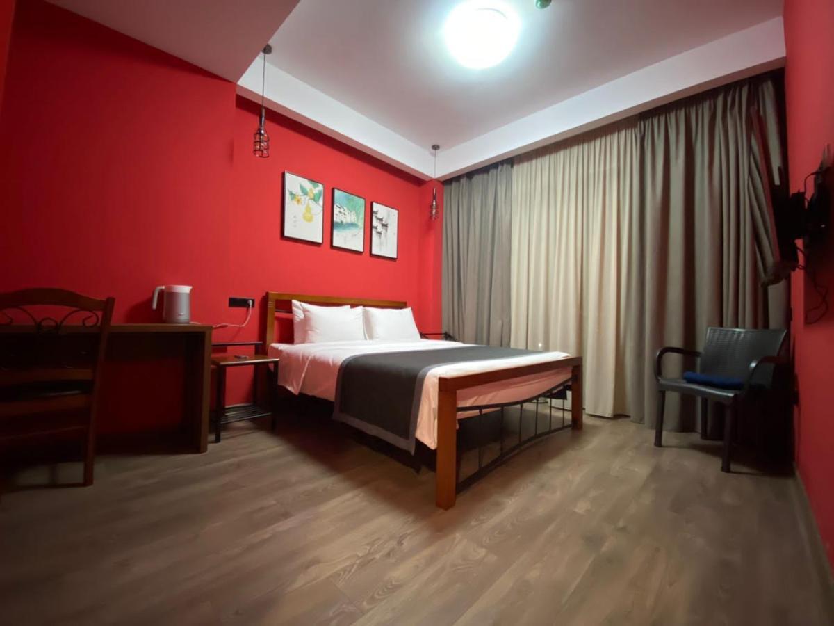 Hotel Linge Tbilisi Buitenkant foto
